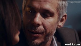 Naural Born Hottie Needs Deep Dicking