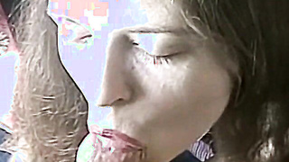 Amateur chick makes him cum by sucking him off real good