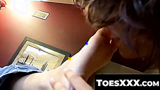 ToesXXX.com - Long-haired twinkies' foot licking and bareback cum play