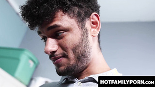 HotFamilyPorn.com - Horny jock and stud shares hole to get rammed hard raw