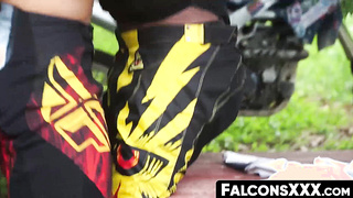 FalconsXXX.com - Interracial outdoor raw anal fucking with muscular, handsome homosexuals