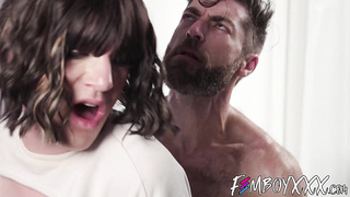 Tennis shemale Edward Terrant gets her ass slammed by Only Matt