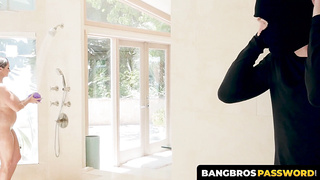 BangbrosPassword.com - Irresistible mature babe squeezes intruder's big dick tight