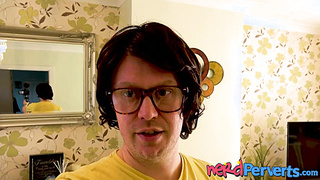 Hot shower ends with British gal Gina Parker sucking dick