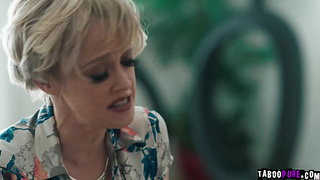 Dee Williams fucks with her client Oliver Davis