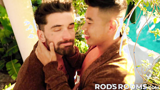 Asian Luke Truong goes wild in a barefuck with Chris Damned