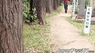 Young Japanese are peeing not knowing that they are watched