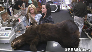 Cuties earn some money by sharing a cock in the pawnshop