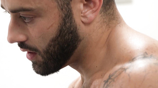 Beefy wolves Drew Valentino and Brogan sans a condom strongly