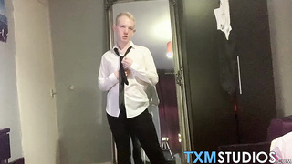 Crazy fucktoys addicted nubile Conor Rey strokes in super-fucking-hot solo