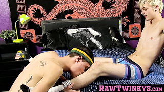 RawTwinkys.com - Before getting drilled rock hard he gets his tiny soles worshiped by his top