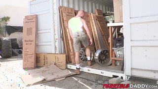 Steamy bearded hairy man Donnie Argento gullet packed with torrid jizm