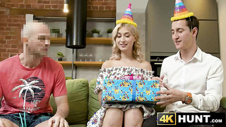 Feasting over blondie Iris Kis Kis appetizing assets in swap of money