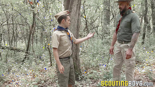 Scoutmaster gives a clip and receives incredible oral pleasure