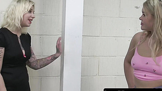 Bratty daughter Gina Varney SCISSORS with stepmother Scarlett Love