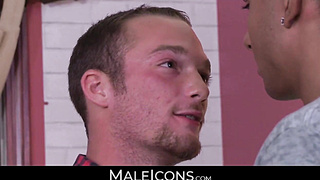 MaleIcons.com - Devon's naive demeanour getting a fine firm nailing from Derek