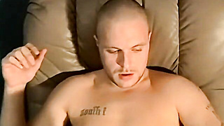 JoeSchmoeXXX.com - Gross gigantic ass licker likes milking his massive weenie