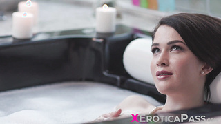 Evelyn Claire is torrid steaming while her paramour satiates her and takes her to the end