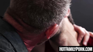 HotFamilyPorn.com - Scott Hardy smooches me before our apartment boink sesh