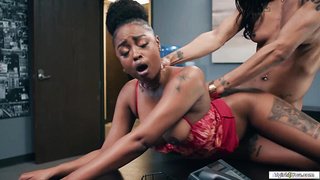 Ebony ladyboy Leilani Li romps her manager