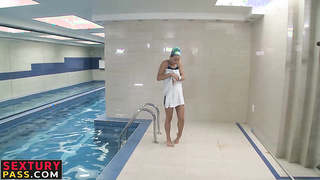 Knob thirsty sweetie lures and plows with her swimming coach