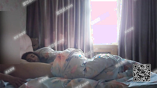 5915 성욕 넘치는 커플 집에서 싸고 박고 싸고 박고 trio연속 섹스 three Korea 텔레 UUB892