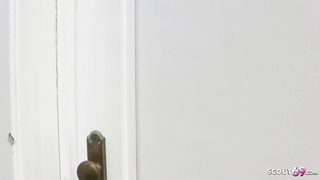 STRANGER ENTICE GERMAN YAM-SIZED FUNBAGS COUGAR TO POKE ON HOLIDAY