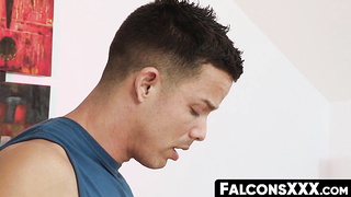 FalconsXXX.com - Bulky Skyy Knox gets bum sex banged and asshole licked by Joaquim Cruze