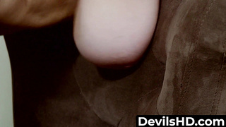 Buxom Lylith Lavey opens up bum for firm pounding with arousal