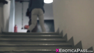 Lewd stylish stunner Anissa Kate juggles off a turgid chisel making her trickle with testicle tonic