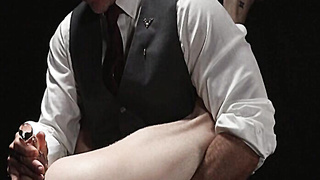 Young Noah White shoots meaty fountain while getting jammed by ultra-kinky guy Dillon Stone