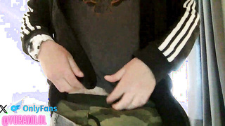 Fresh amateur stroking & displaying off caboose to the crowd Yoramlol