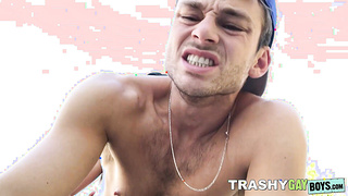 Bulky men Cade Maddox and Max Adonis flashes the camera their scorching culo nailing