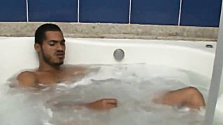 BangBangXXX.com - Shirtlifter Latin's solo wank and fuck stick sesh in the bathtub