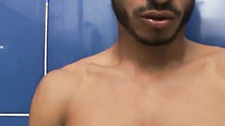 BangBangXXX.com - Shirtlifter Latin's solo wank and fuck stick sesh in the bathtub