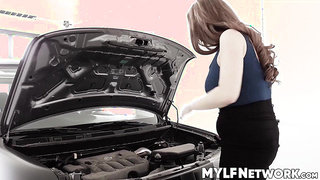 Alex Chance offers her cooter to Charlie Mac to repay his graciousness