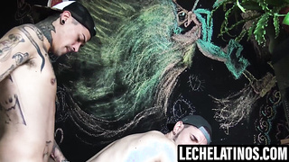 LecheLatinos.com - Gael feasts on Kendro's fat without a condom sausage