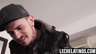 LecheLatinos.com - Gael feasts on Kendro's fat without a condom sausage