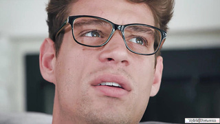 Brazilian trans Avery Lust entices the lecturer