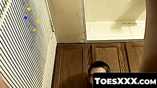 ToesXXX.com - Lean Jay Marx's sole concentrate leading to a strong cum shot