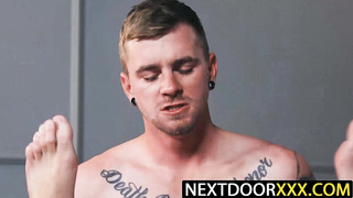 NextDoorXXX.com - Ryan Jordan and Liam Sky end with spunk