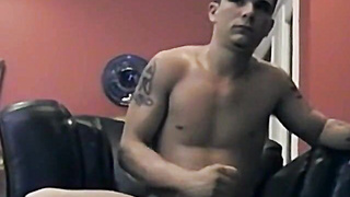 JoeSchmoeXXX.com - Solo fuckpole fapping with inked guy tugging off his dinky