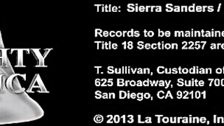 Sierra Sanders Boning In The Tub With Her Green Eyes