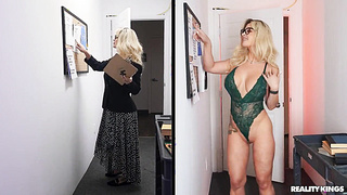 The Chick Librarian - Katalina Kyle, Jason Cody