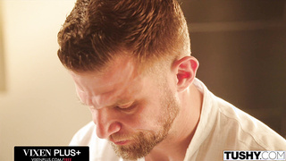 TUSHY Anal invasion Thirsty Bootylicious COUGAR Anissa Kate Gets Exclusive Rubdown Approach