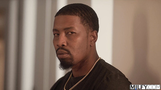 MILFY Ass fucking-obsessed Housewife Lauren Has A Taste For BIG BLACK COCK - Lauren Phillips