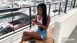 Ashley Makes It Effortless - Ashley Aleigh