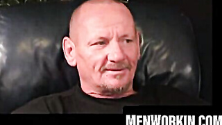 Tatted mature dude masturbates his fuck-stick alone