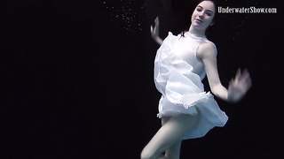 Underwater world of bare stunners