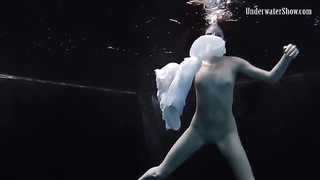 Underwater world of bare stunners